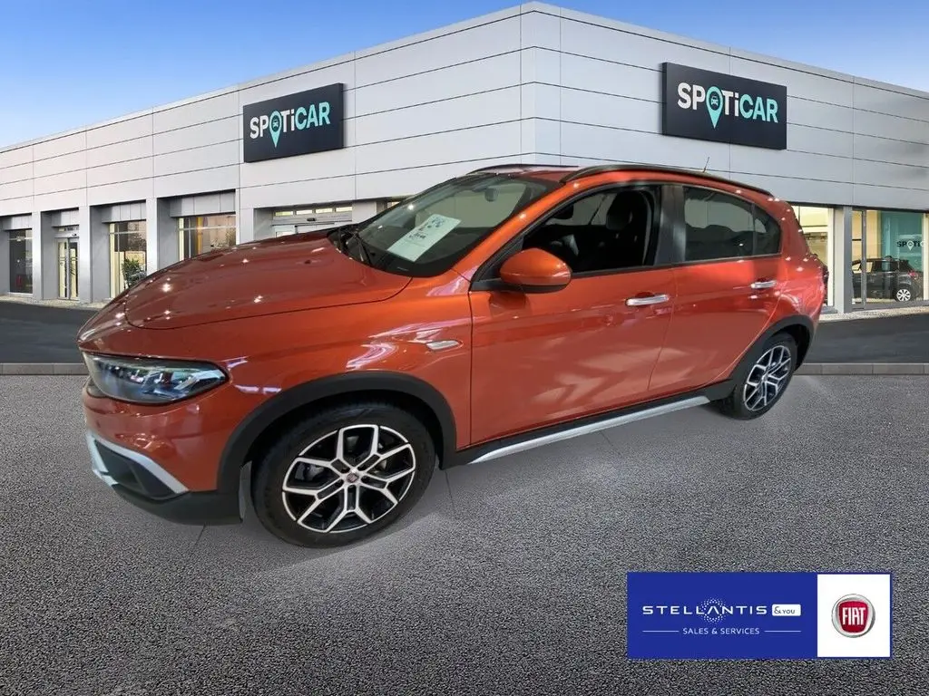 Photo 1 : Fiat Tipo 2024 Essence