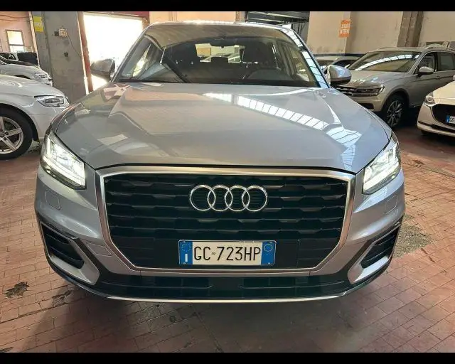 Photo 1 : Audi Q2 2020 Diesel