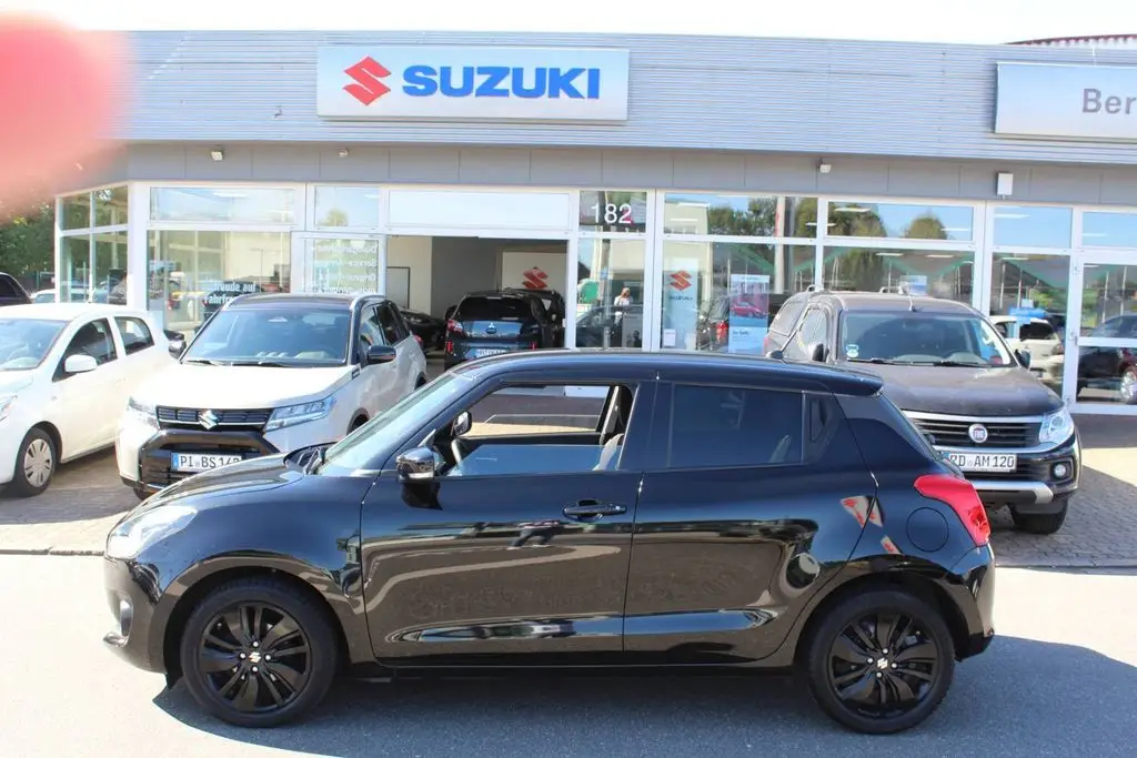 Photo 1 : Suzuki Swift 2018 Essence