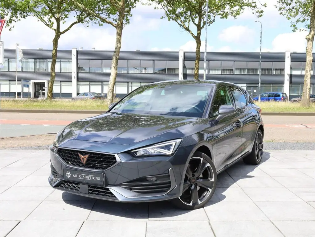 Photo 1 : Cupra Leon 2021 Hybride