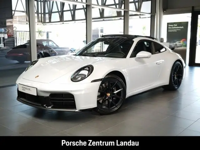 Photo 1 : Porsche 992 2024 Petrol