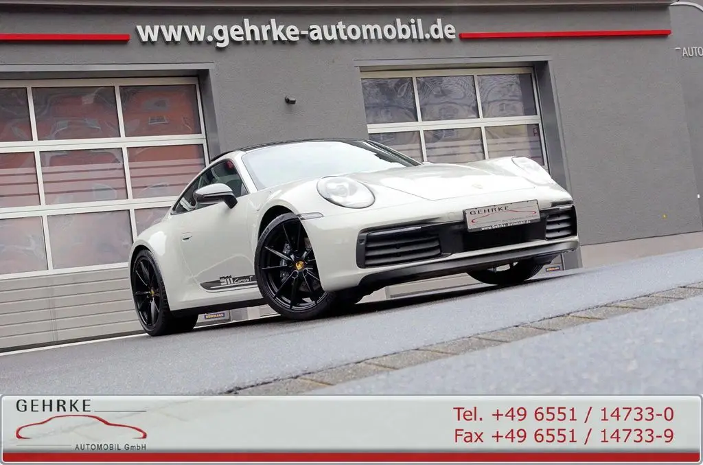 Photo 1 : Porsche 992 2023 Petrol