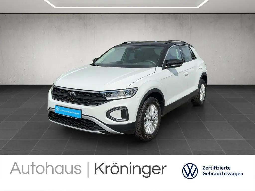 Photo 1 : Volkswagen T-roc 2023 Essence