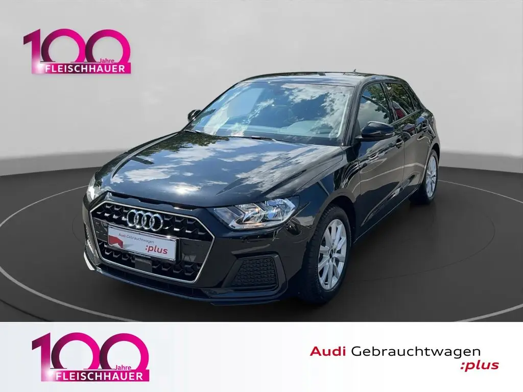 Photo 1 : Audi A1 2023 Essence