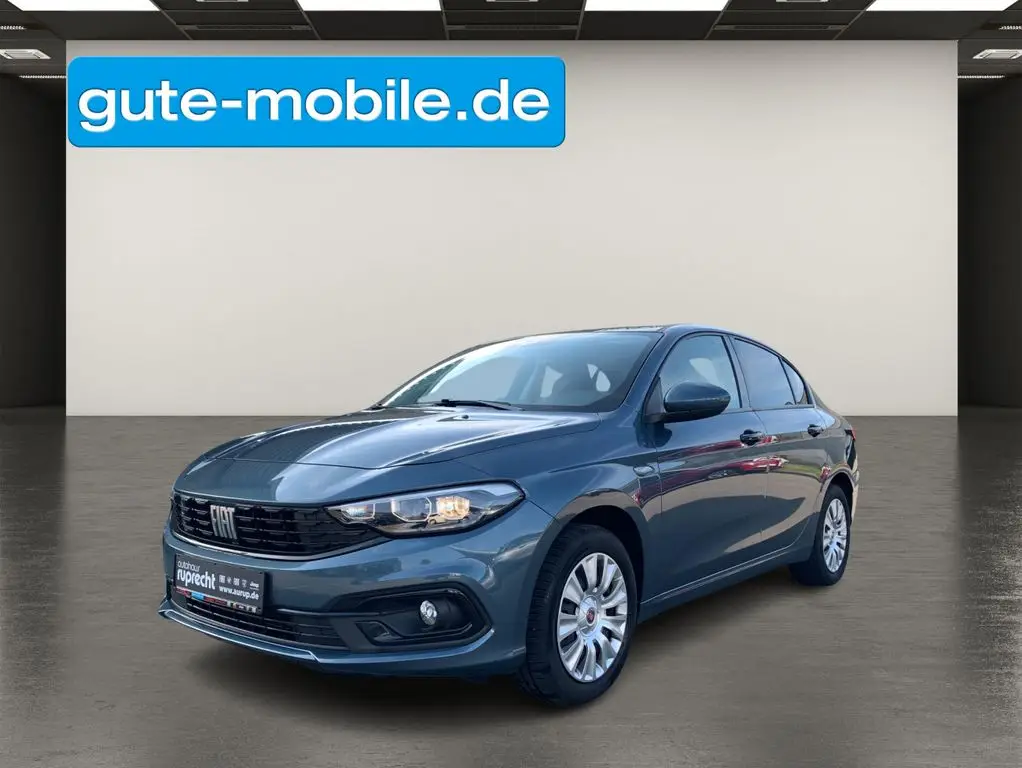 Photo 1 : Fiat Tipo 2021 Petrol