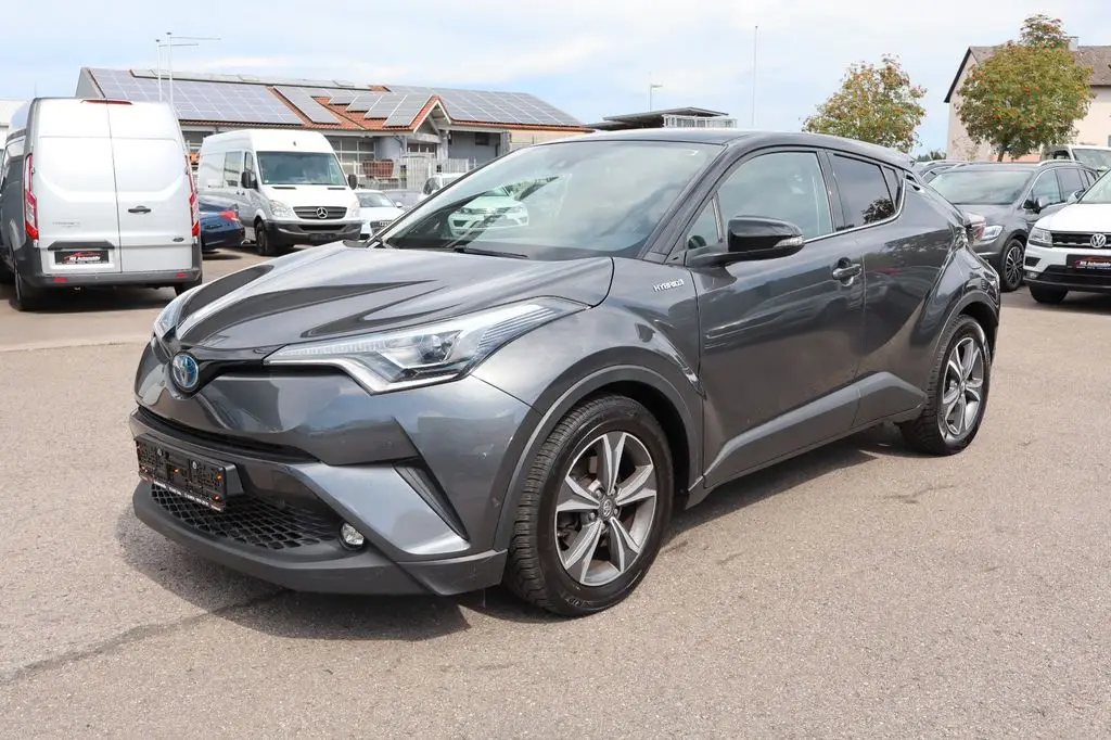 Photo 1 : Toyota C-hr 2018 Hybride