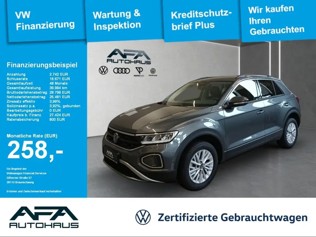 Photo 1 : Volkswagen T-roc 2023 Essence