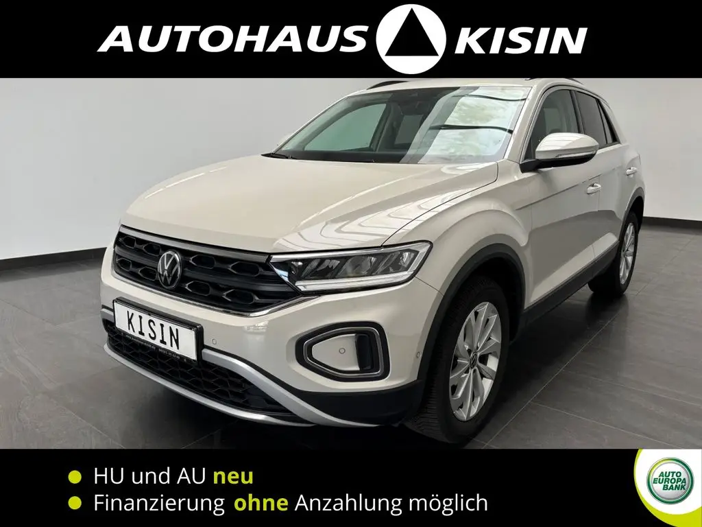 Photo 1 : Volkswagen T-roc 2023 Essence