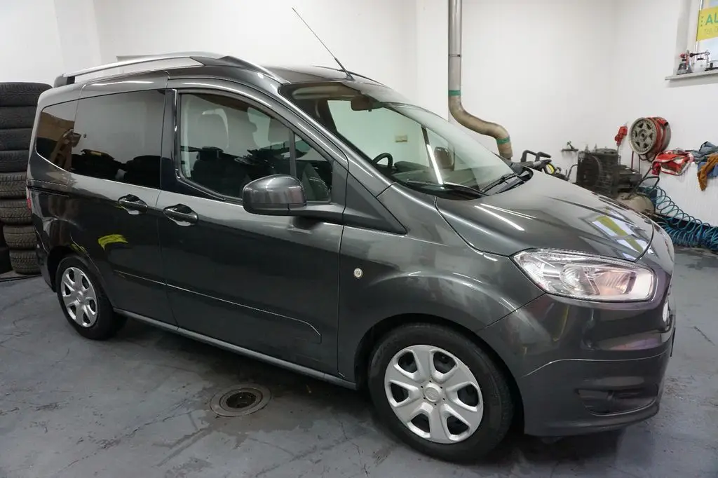 Photo 1 : Ford Tourneo 2016 Petrol