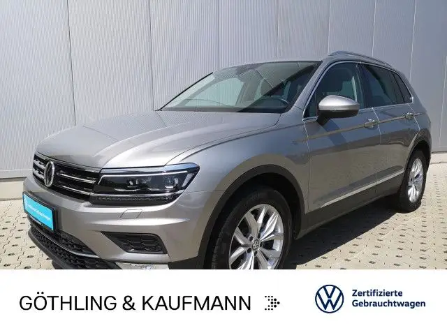 Photo 1 : Volkswagen Tiguan 2016 Essence