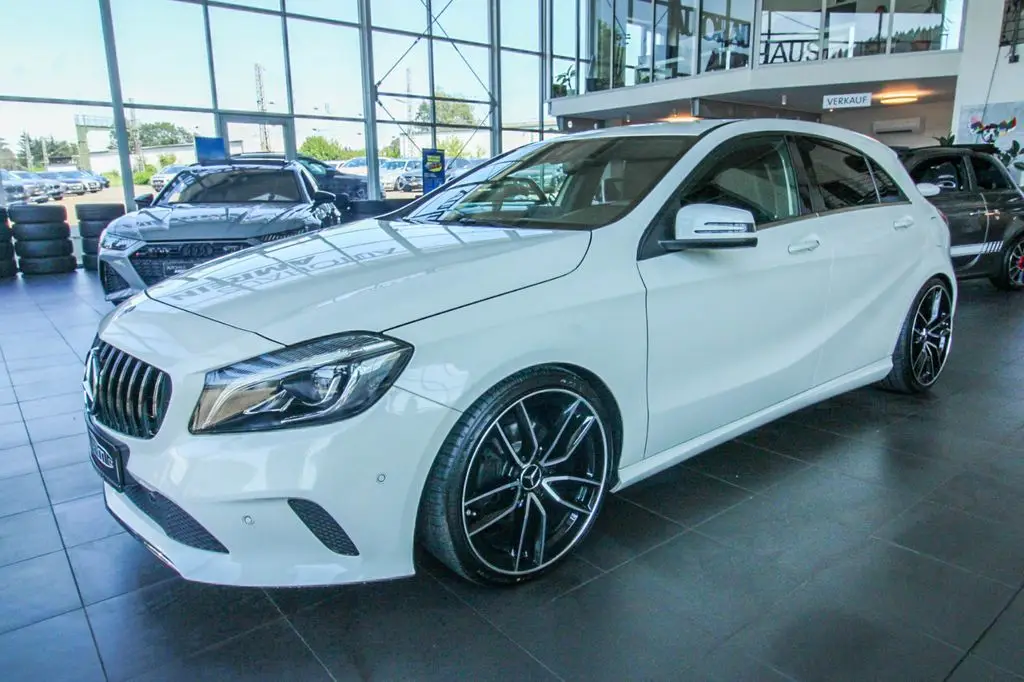 Photo 1 : Mercedes-benz Classe A 2015 Essence