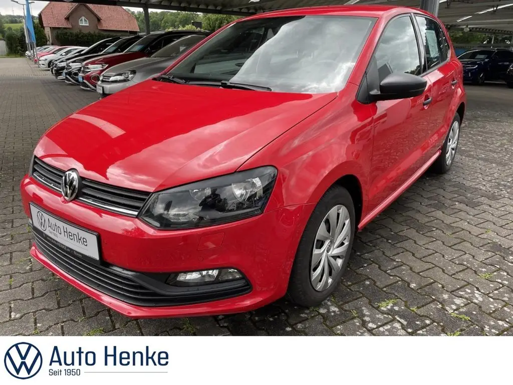 Photo 1 : Volkswagen Polo 2016 Petrol