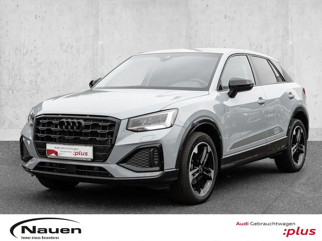 Photo 1 : Audi Q2 2023 Essence