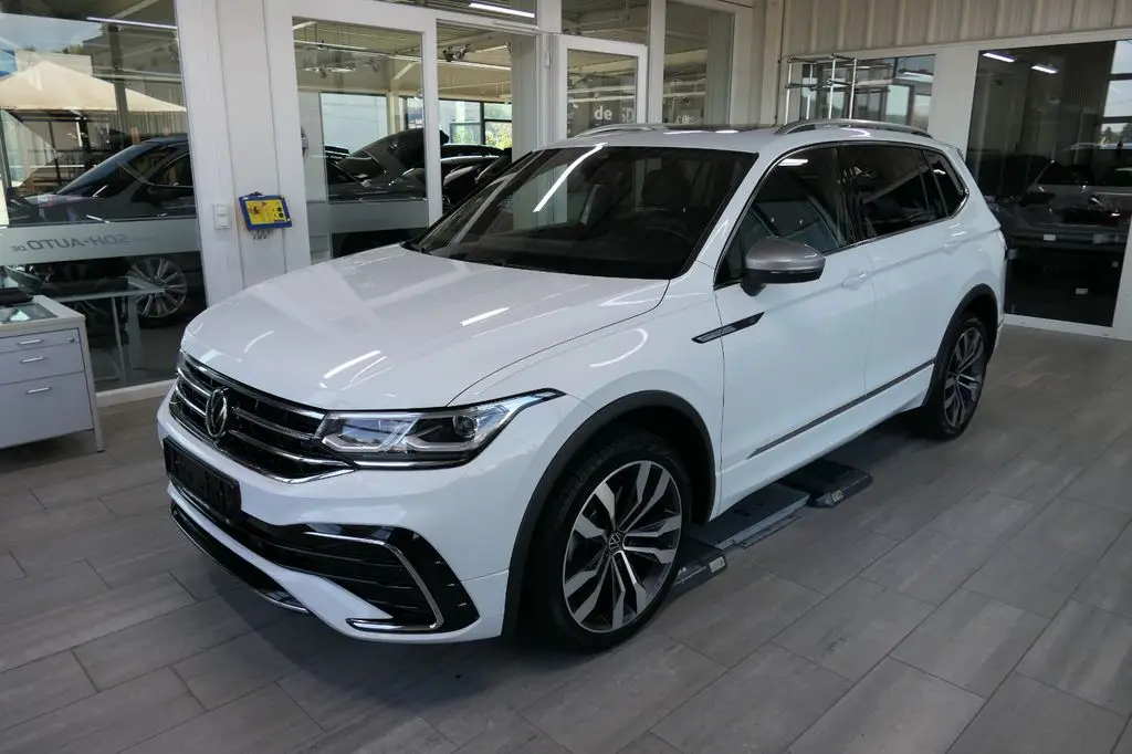 Photo 1 : Volkswagen Tiguan 2023 Diesel