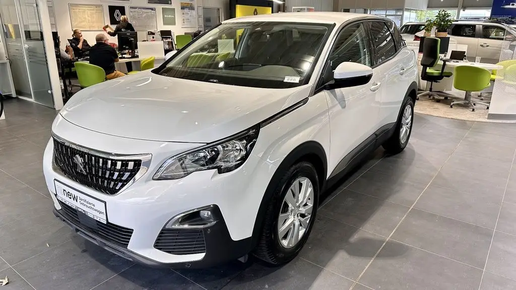 Photo 1 : Peugeot 3008 2019 Essence