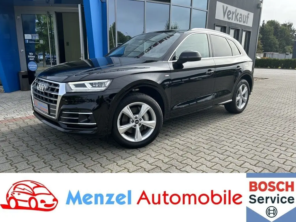 Photo 1 : Audi Q5 2021 Hybride