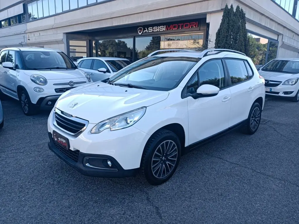 Photo 1 : Peugeot 2008 2015 Petrol