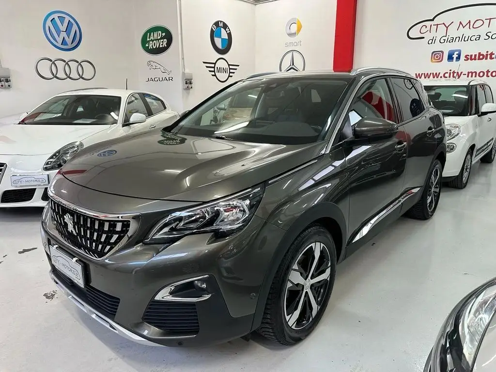 Photo 1 : Peugeot 3008 2017 Diesel