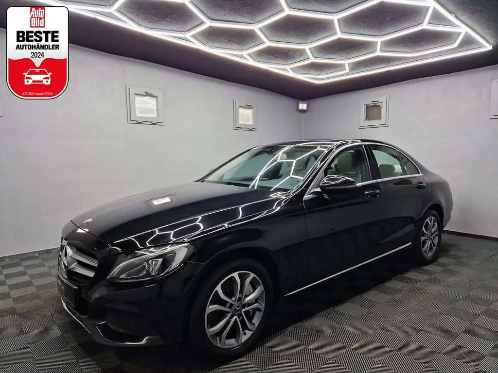 Photo 1 : Mercedes-benz Classe C 2018 Petrol