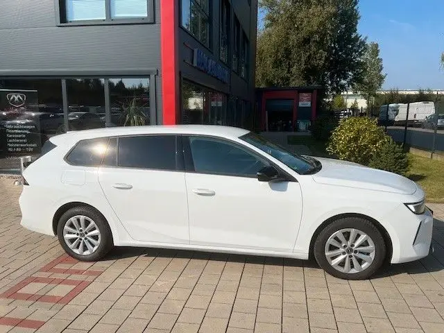 Photo 1 : Opel Astra 2023 Petrol