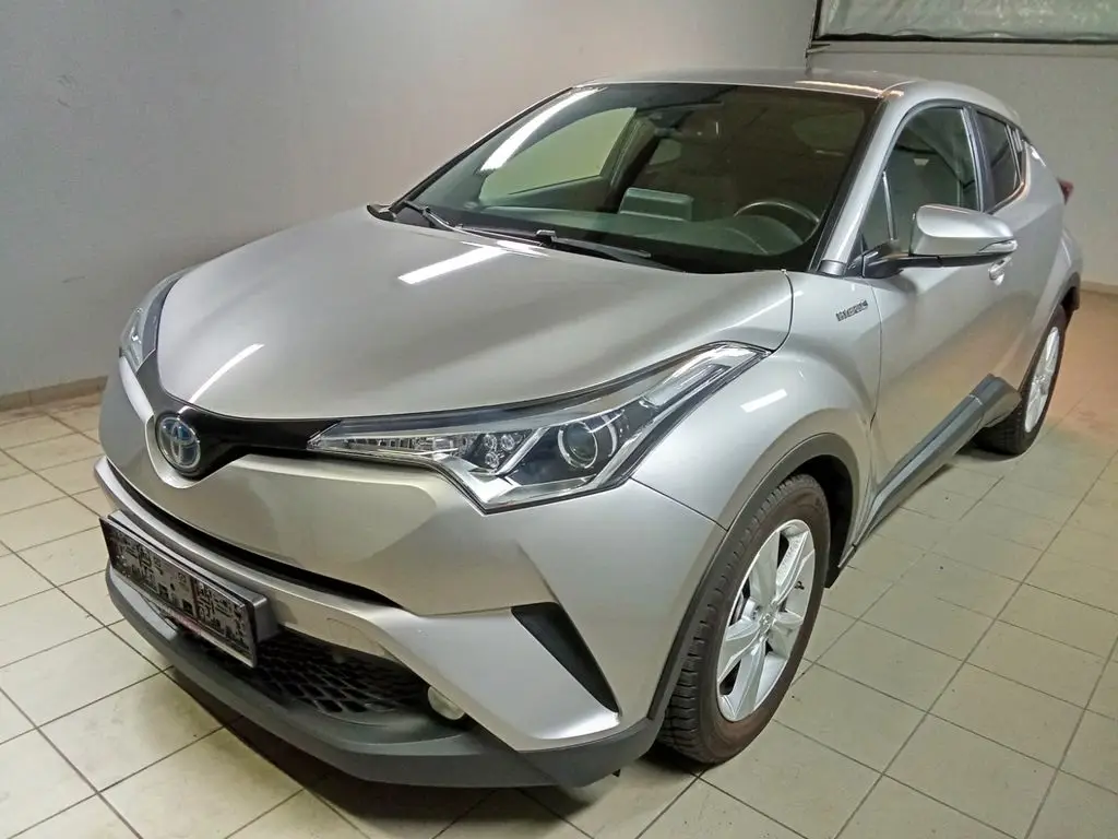 Photo 1 : Toyota C-hr 2018 Hybrid