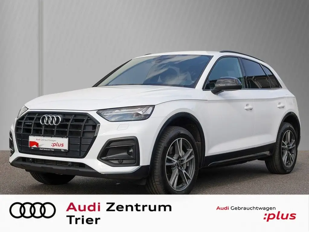 Photo 1 : Audi Q5 2021 Hybride