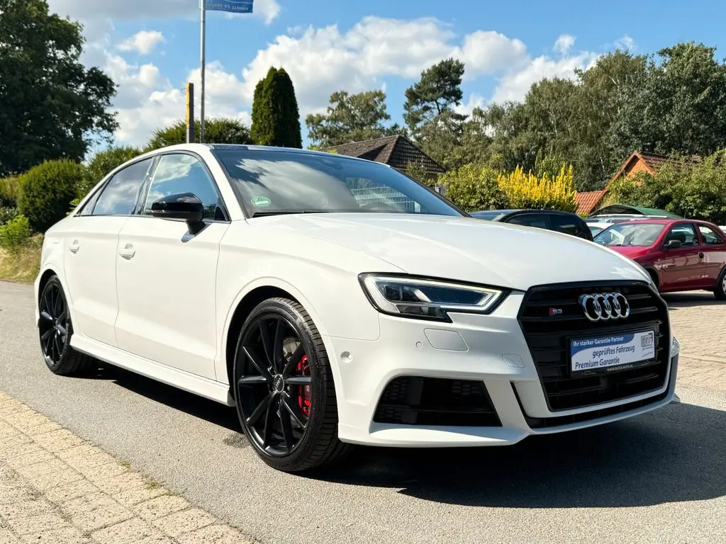 Photo 1 : Audi S3 2017 Petrol