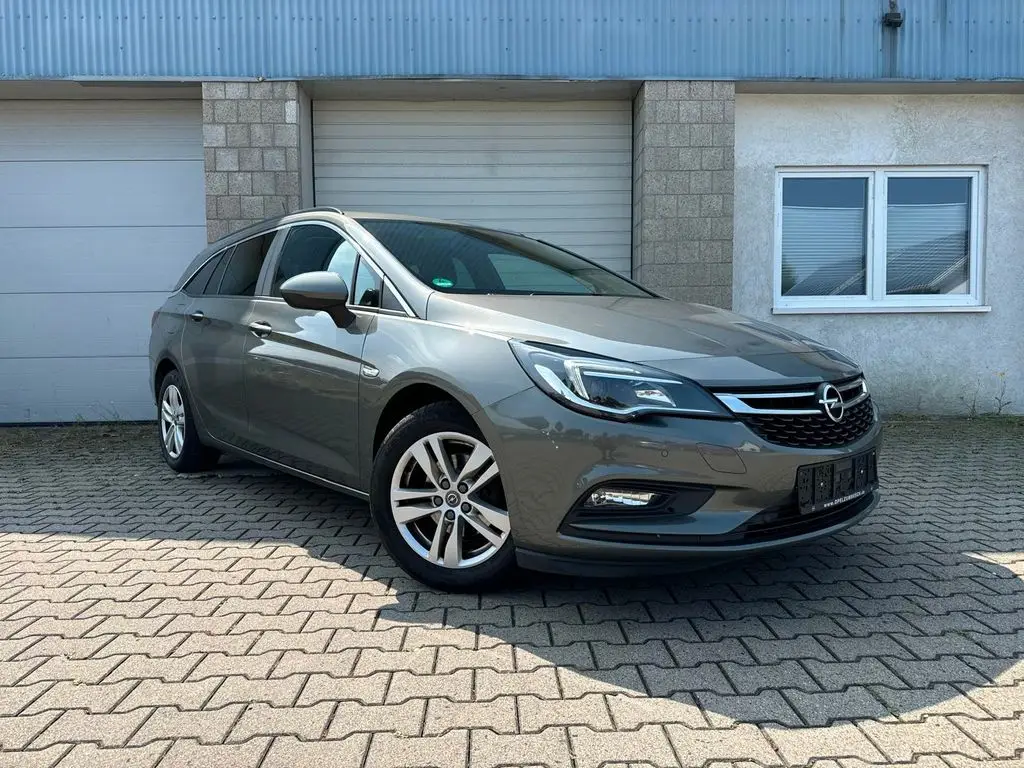 Photo 1 : Opel Astra 2019 Diesel