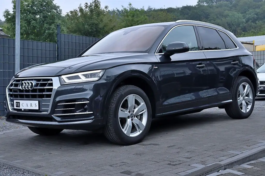 Photo 1 : Audi Q5 2020 Diesel