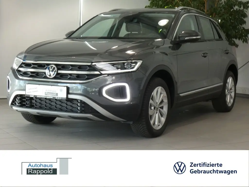 Photo 1 : Volkswagen T-roc 2024 Petrol