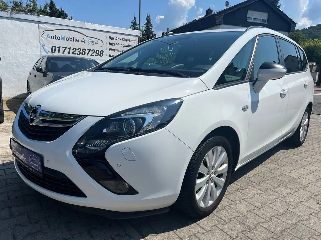 Photo 1 : Opel Zafira 2015 Essence