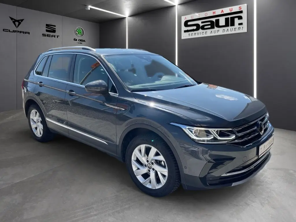 Photo 1 : Volkswagen Tiguan 2024 Essence