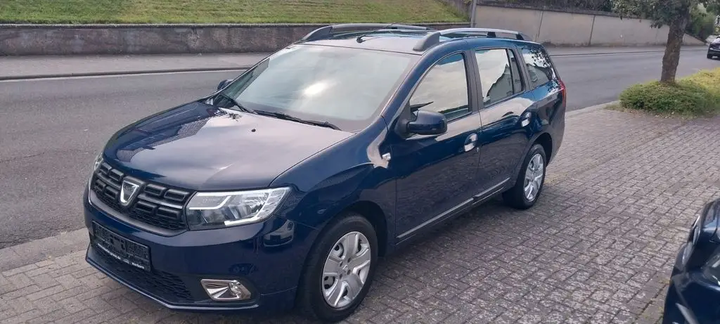 Photo 1 : Dacia Logan 2017 Petrol