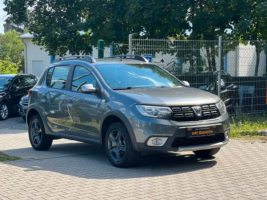 Photo 1 : Dacia Sandero 2017 Essence