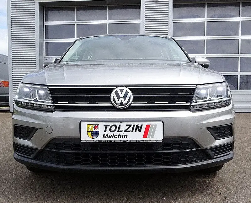 Photo 1 : Volkswagen Tiguan 2018 Essence