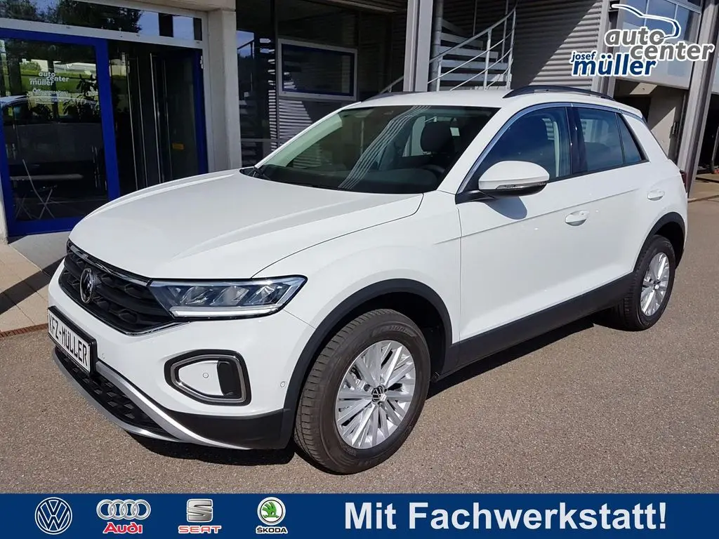 Photo 1 : Volkswagen T-roc 2024 Petrol