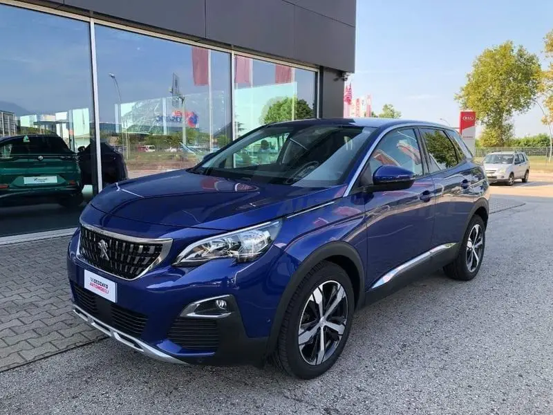 Photo 1 : Peugeot 3008 2019 Petrol