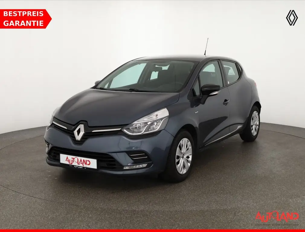 Photo 1 : Renault Clio 2017 Essence