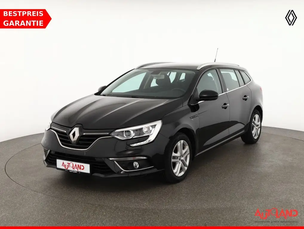 Photo 1 : Renault Megane 2019 Essence