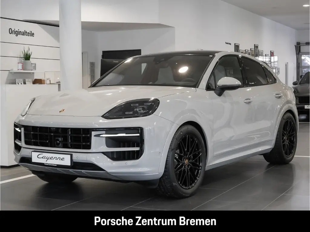 Photo 1 : Porsche Cayenne 2024 Essence