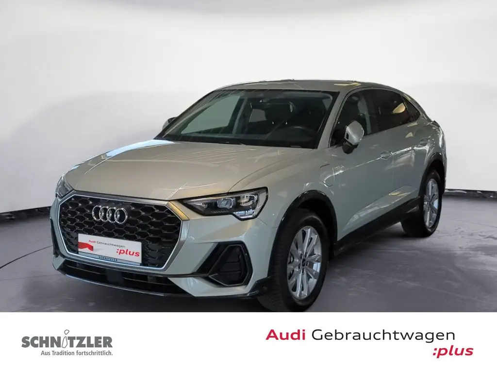 Photo 1 : Audi Q3 2021 Hybride