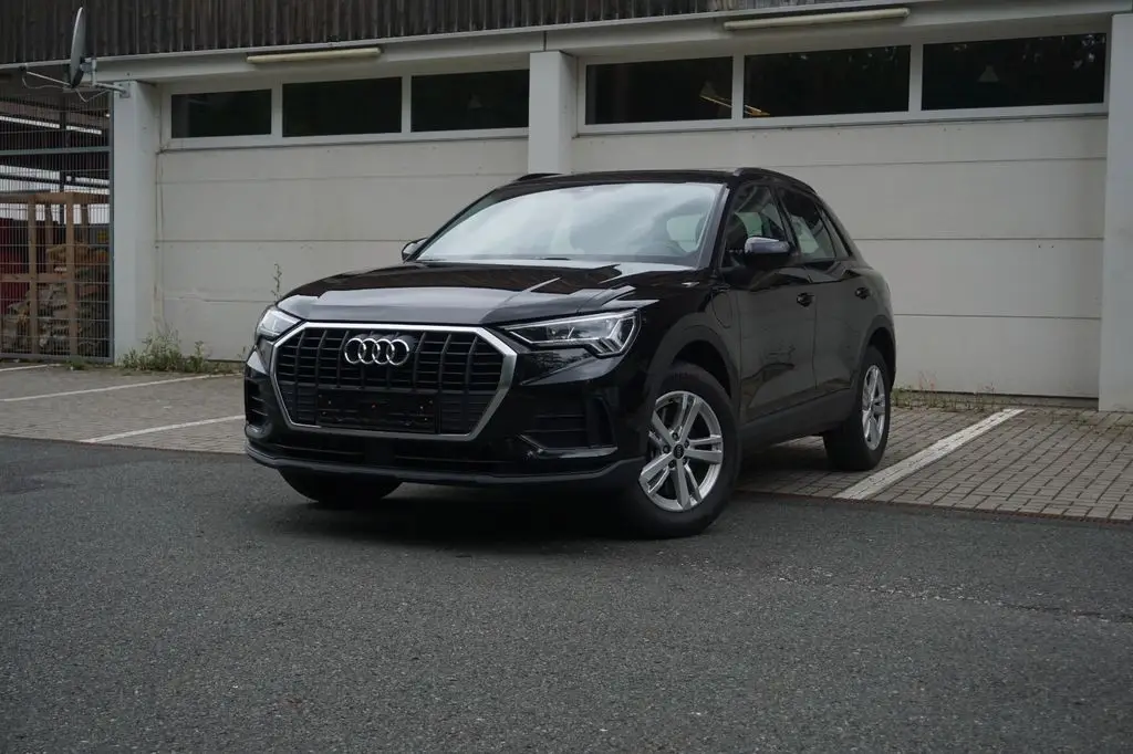 Photo 1 : Audi Q3 2021 Hybrid