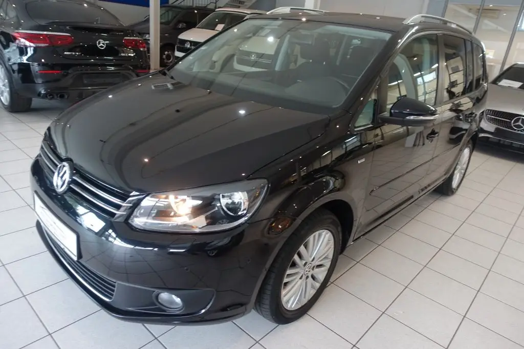 Photo 1 : Volkswagen Touran 2015 Essence