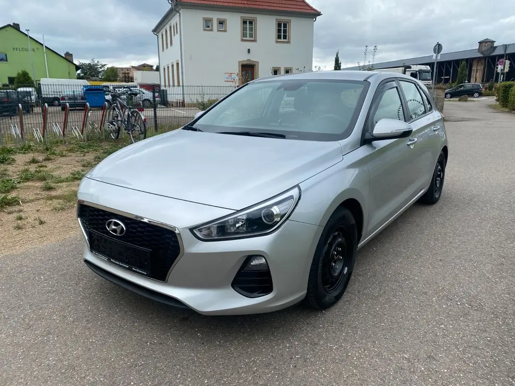 Photo 1 : Hyundai I30 2017 LPG