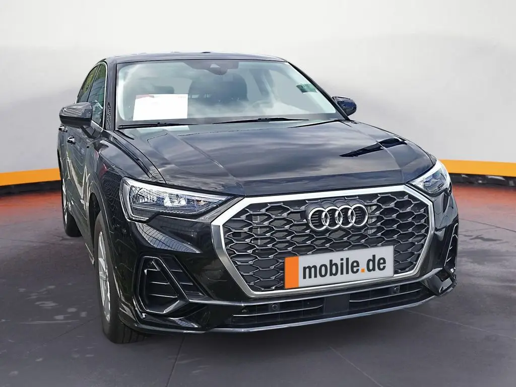 Photo 1 : Audi Q3 2021 Hybrid