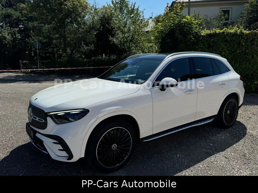 Photo 1 : Mercedes-benz Classe Glc 2023 Petrol