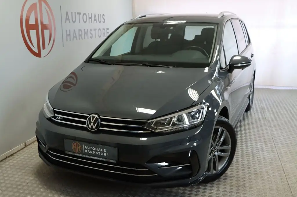 Photo 1 : Volkswagen Touran 2022 Essence