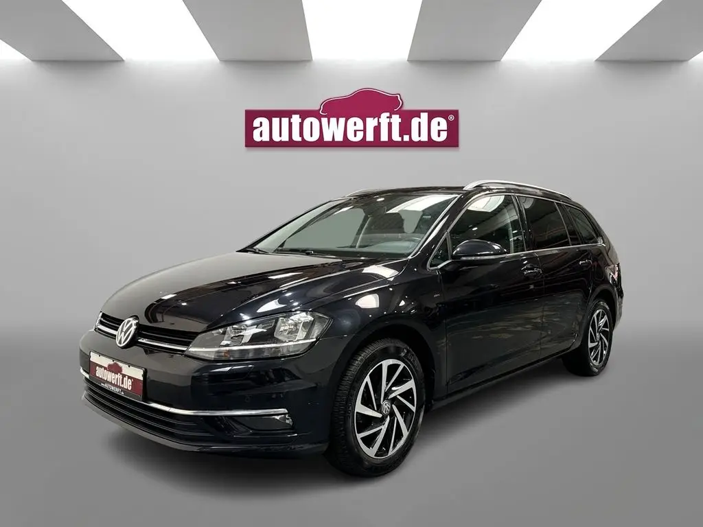 Photo 1 : Volkswagen Golf 2019 Essence