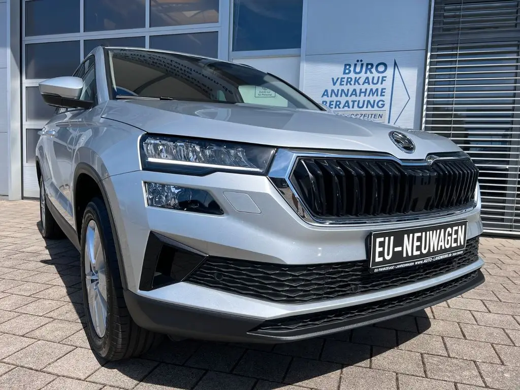 Photo 1 : Skoda Karoq 2024 Essence