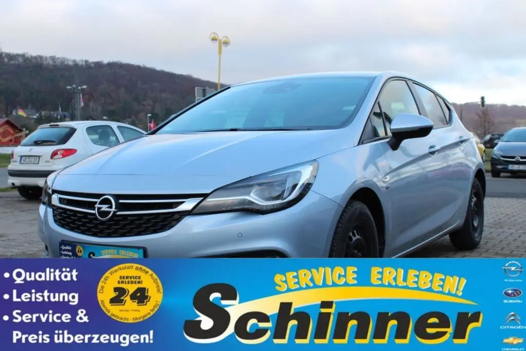 Photo 1 : Opel Astra 2019 Essence